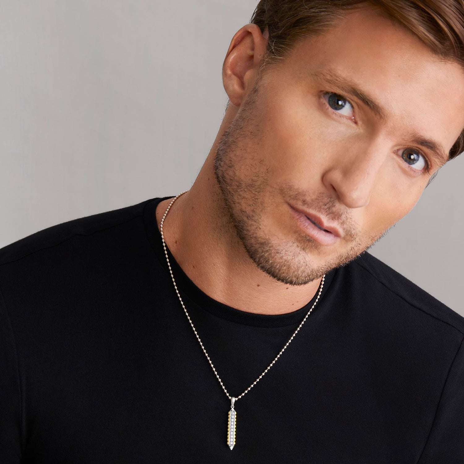 Nuvorra Anthem Bar Necklace featuring shimmering diamonds set in a sleek 18K gold amulet pendant-1